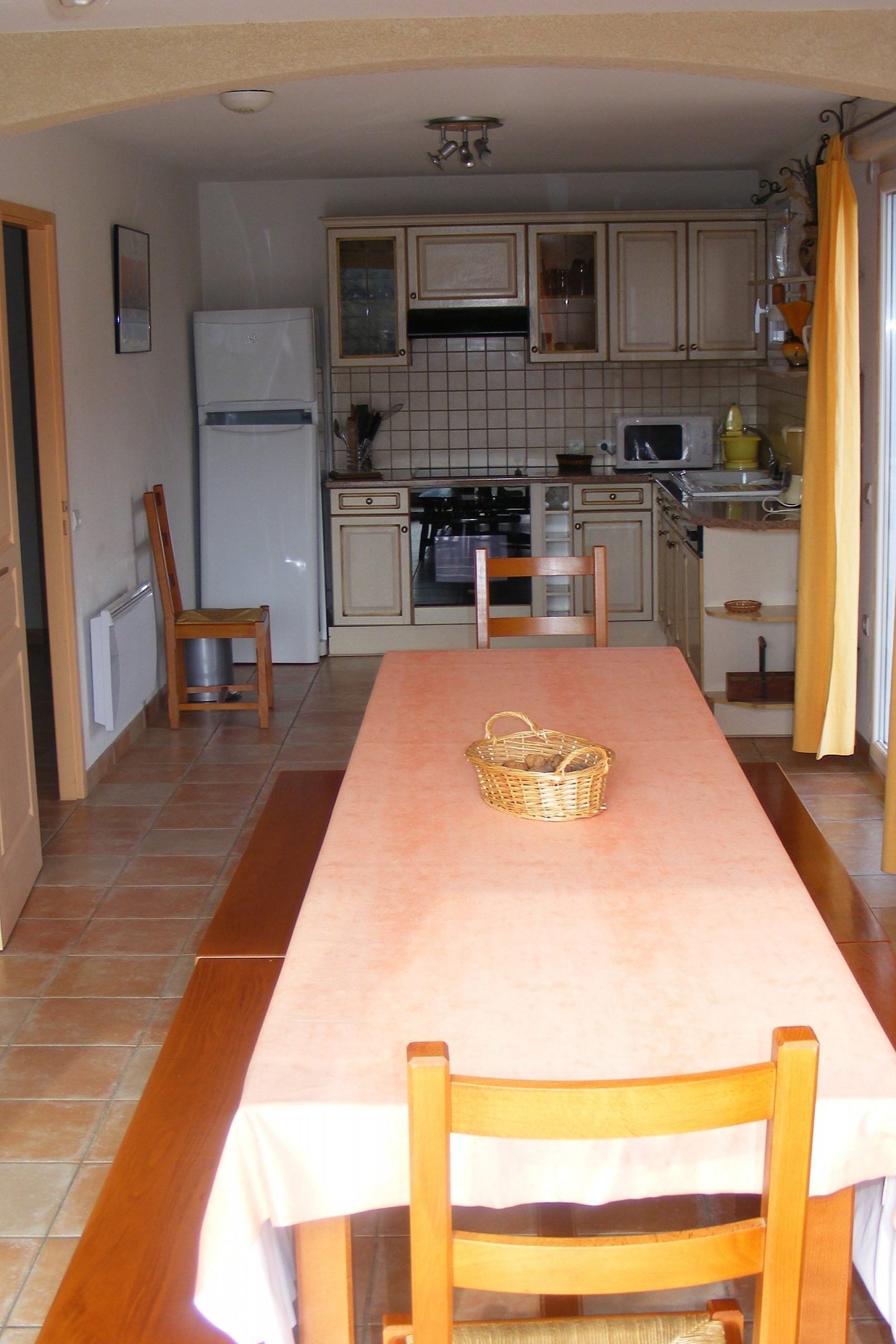 La cuisine et la grande table