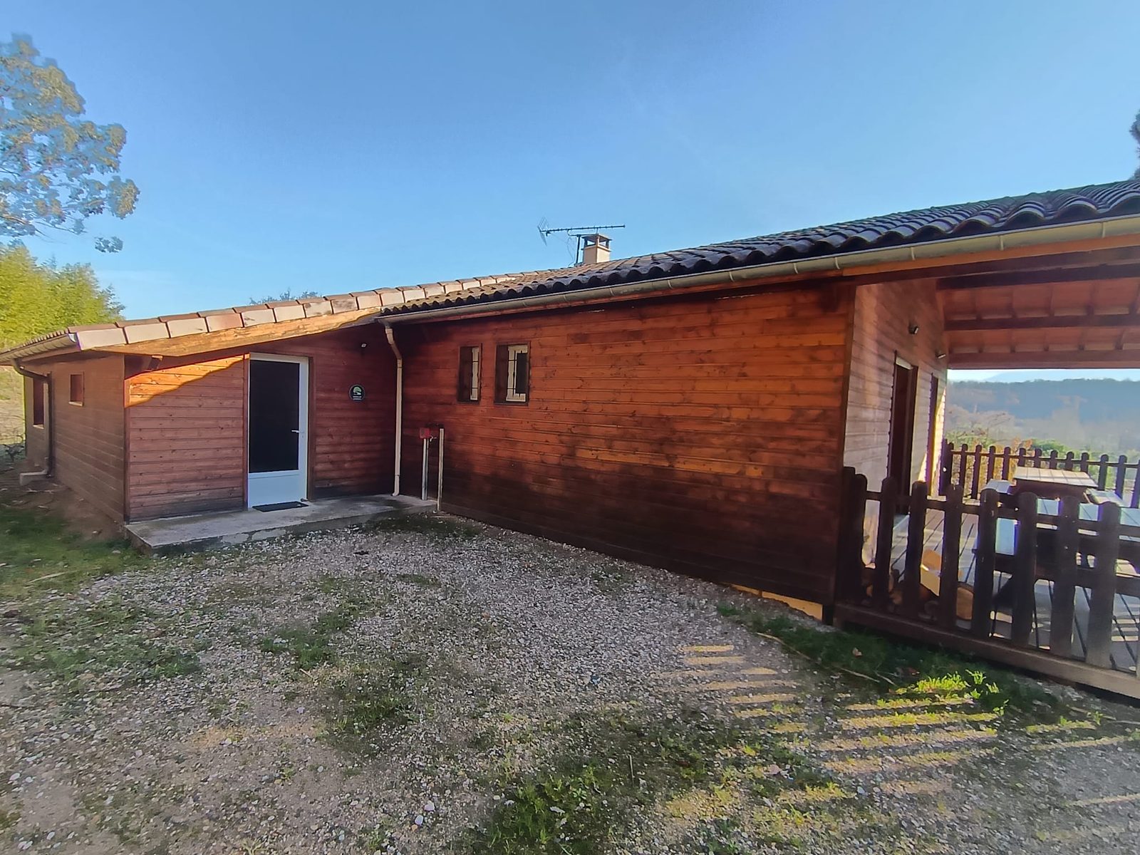 Le chalet côté collines