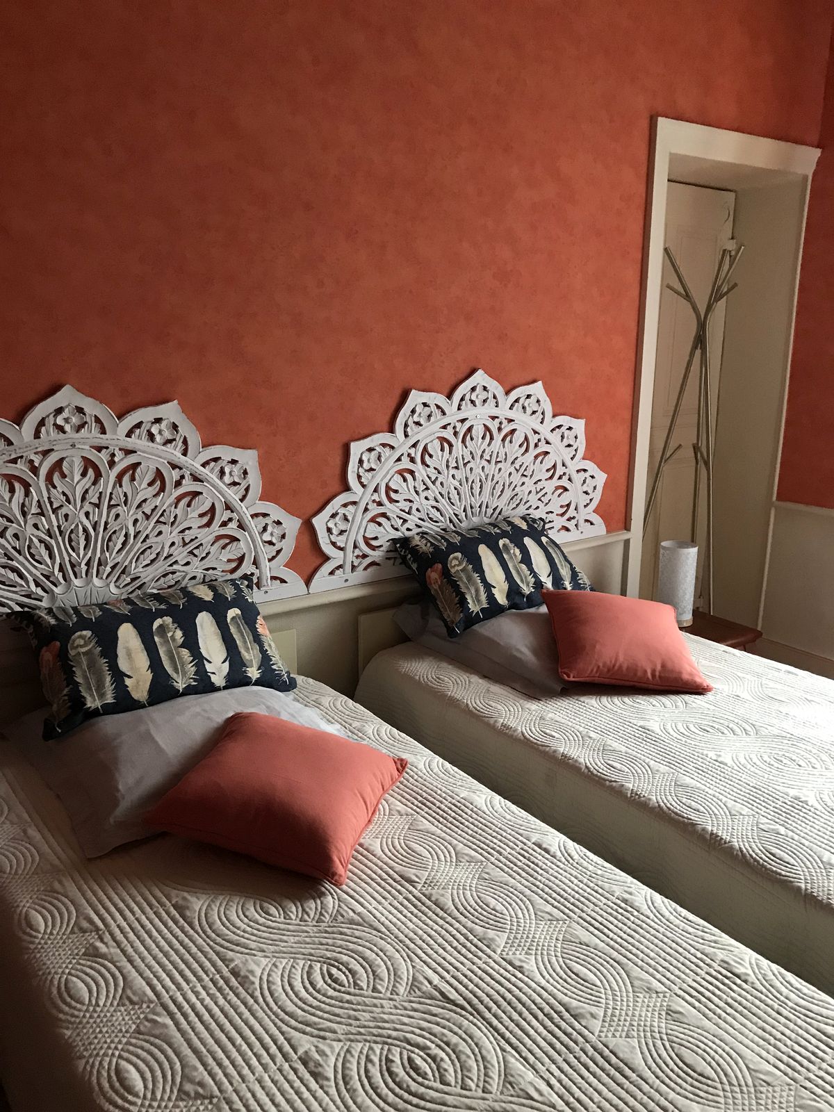Les têtes de lit de la chambre Coquelicot