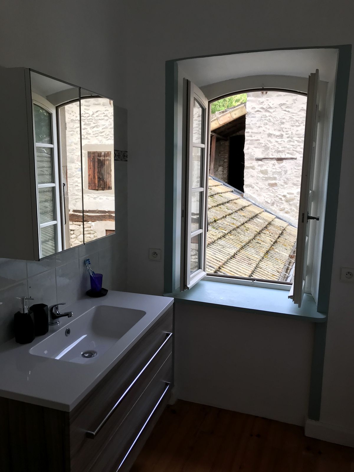 La salle d’eau de la chambre Drôme