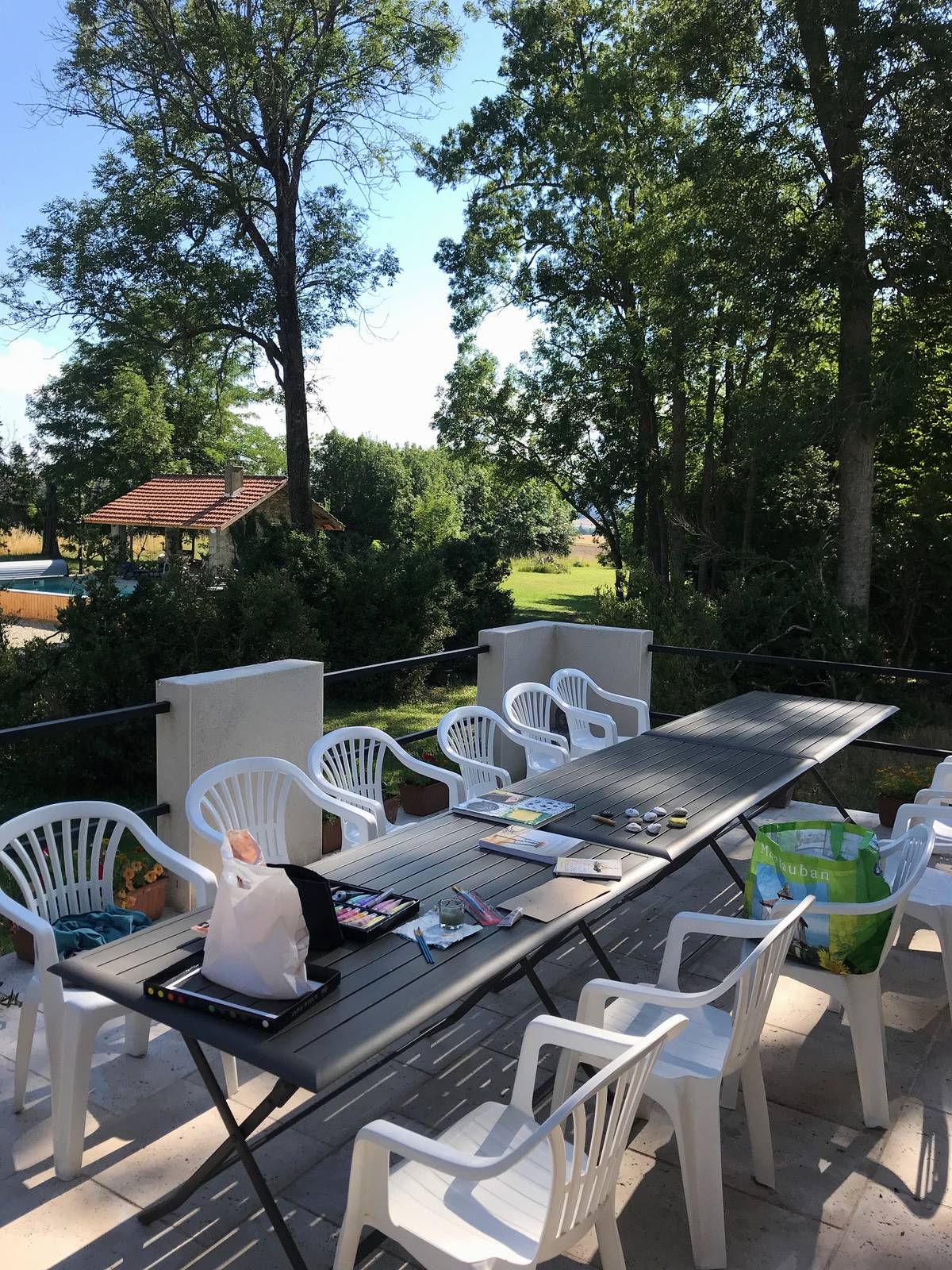 La terrasse sud dressée