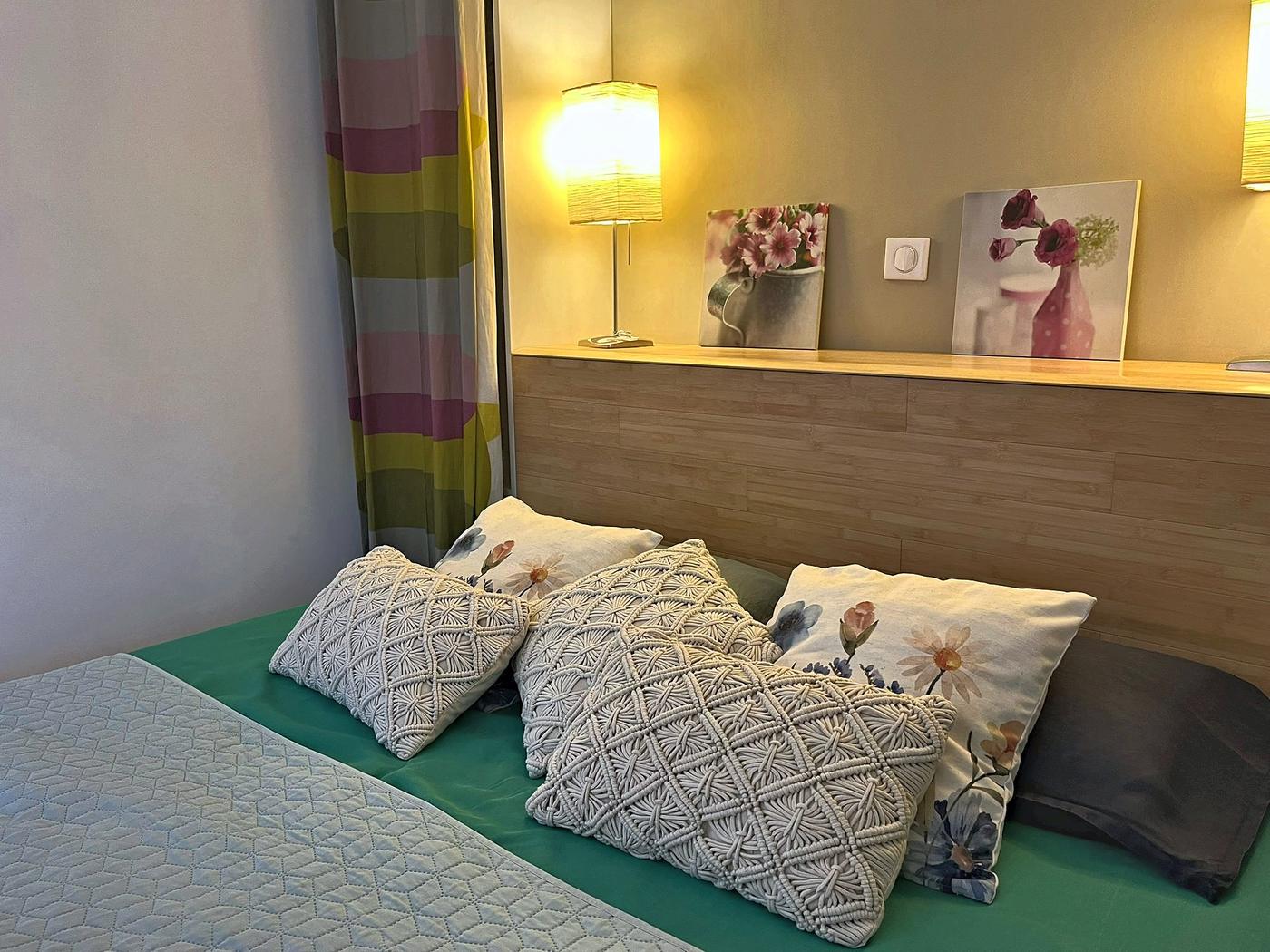 Le lit d’En Messepierre, vu depuis la porte